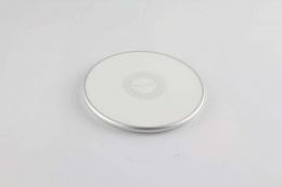 WIRELESS CHARGER HQ - Bezprzewodowa, aluminiowa ładowarka (Standard QI)